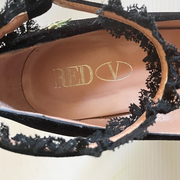 Red Valentino Black Velvet 4.5” Pumps Lace Straps Floral Appliqués 37.5 - Picture 7 of 7